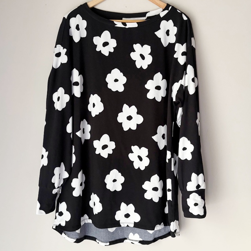 Lularoe Nora Size Large Beautiful Floral Print Tunic